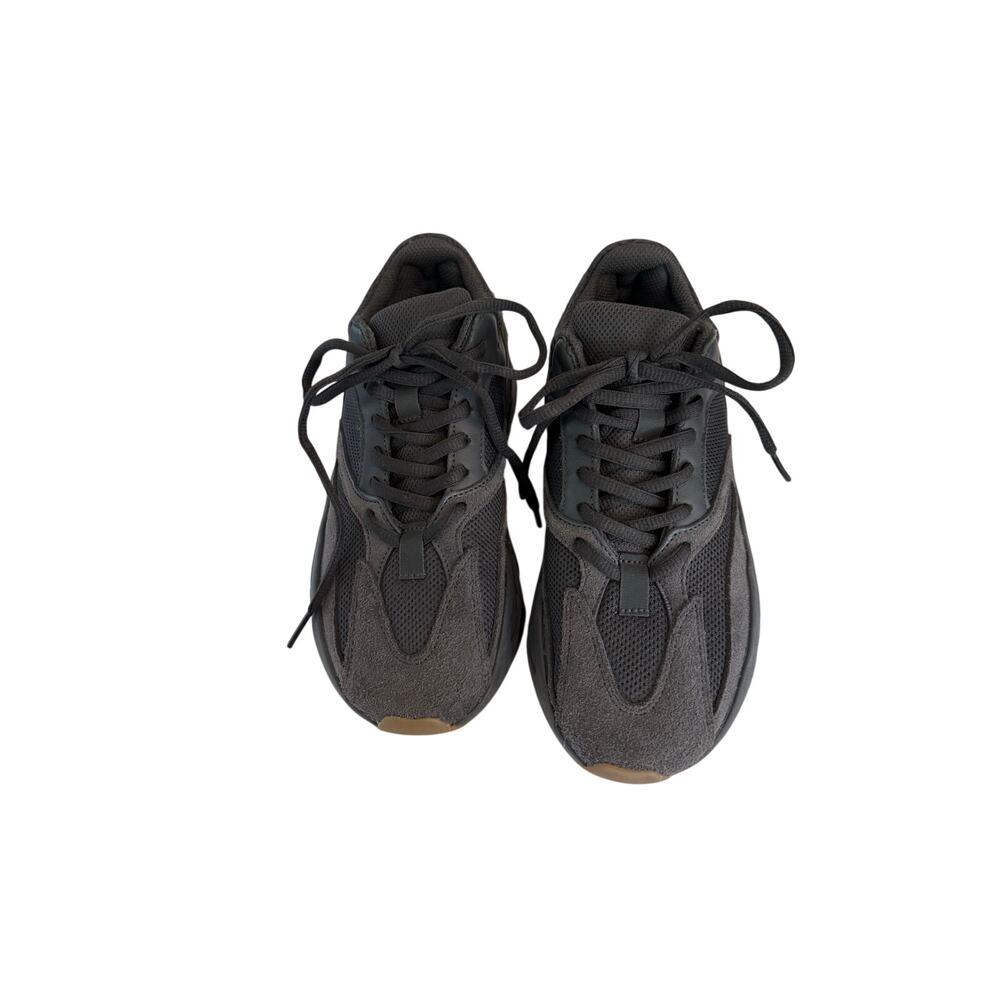 adidas Yeezy Boost 700 Utility Black FV5304 Women's 6.5 EU 38 Gum Sole Sneakers